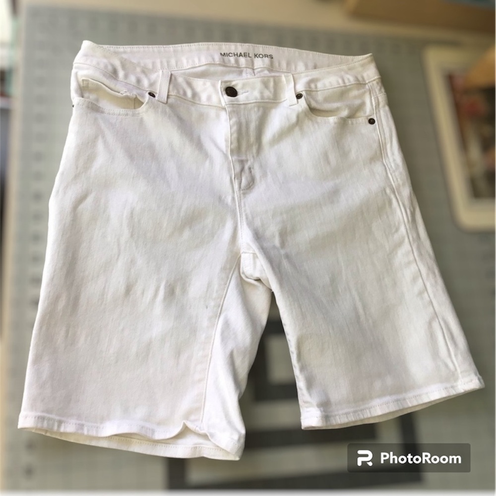Michael Kors white Bermuda shorts